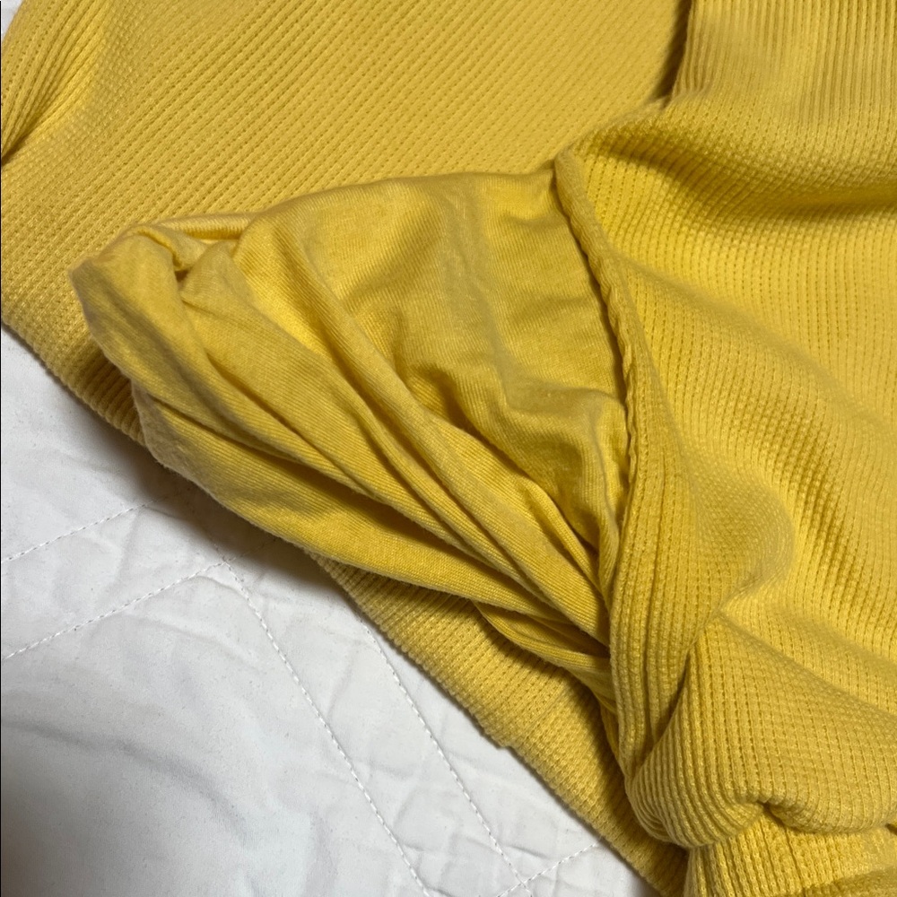XS/S Daily Drills Thermal long sleeve top /pant SET in yellow - Picture 14 of 16